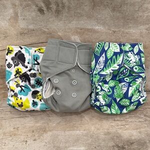 Lalabye Baby, NEWBORN size cloth diapers reusable. Hook and Loop *USED*